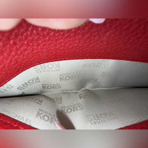 Michael Kors red leather zip around wallet - Picture 9 of 11